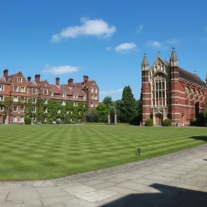 Selwyn College, Cambridge (Cambridgeshire)